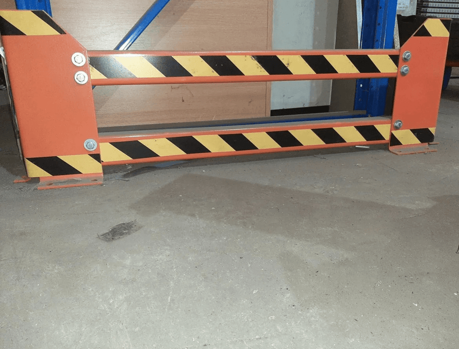Pallet Racking Safety Protection Barrier Including Corner Guards For 900mm Back to Back Racking - UK Pallet Racking